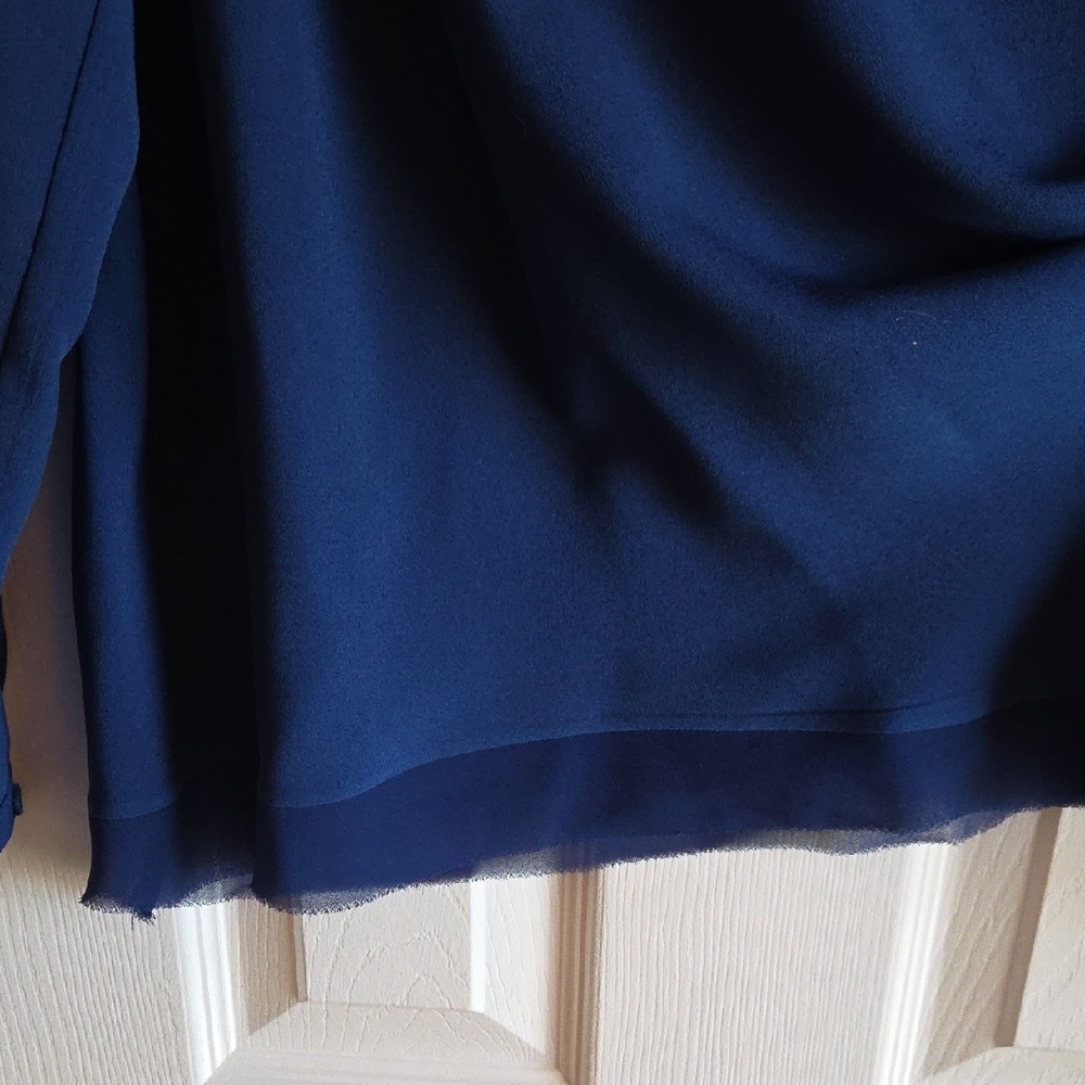 Tahari Deep Blue Blouse So Pretty. Soft And Feminine - Picture 3 of 4